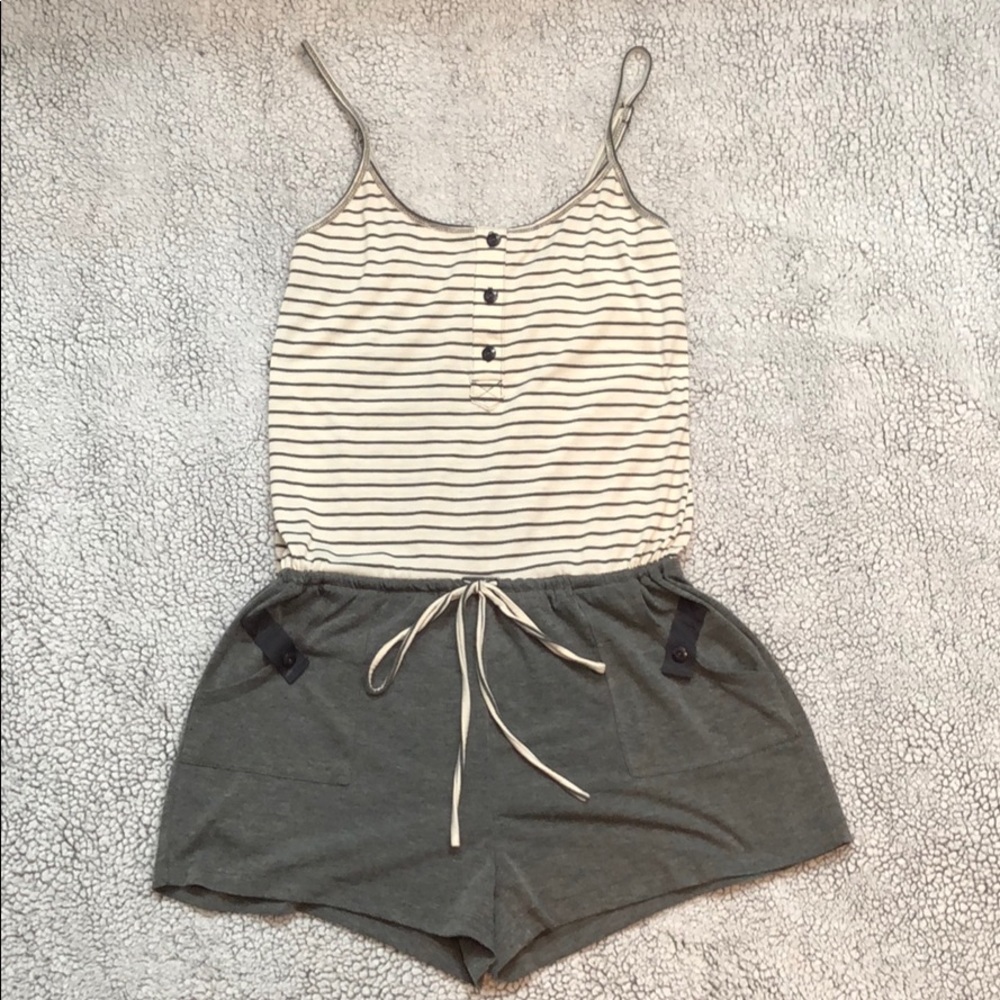 Two Tone Stripe Top Rompers with Pockets
